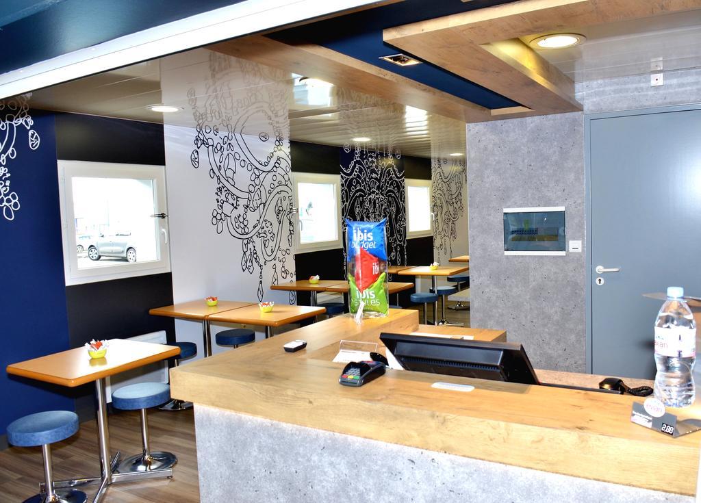Ibis Budget Flers Grands Champs Extérieur photo