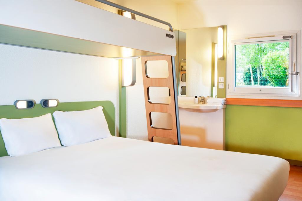 Ibis Budget Flers Grands Champs Extérieur photo