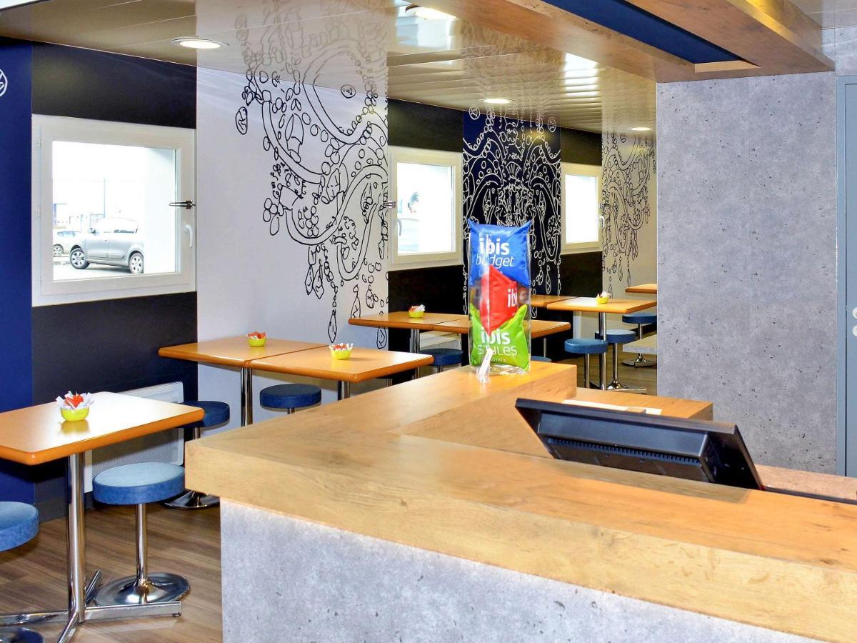 Ibis Budget Flers Grands Champs Extérieur photo